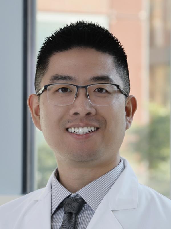 Simeng Zhu Headshot